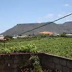 El Vergel Rural منزل ريفي Tegueste